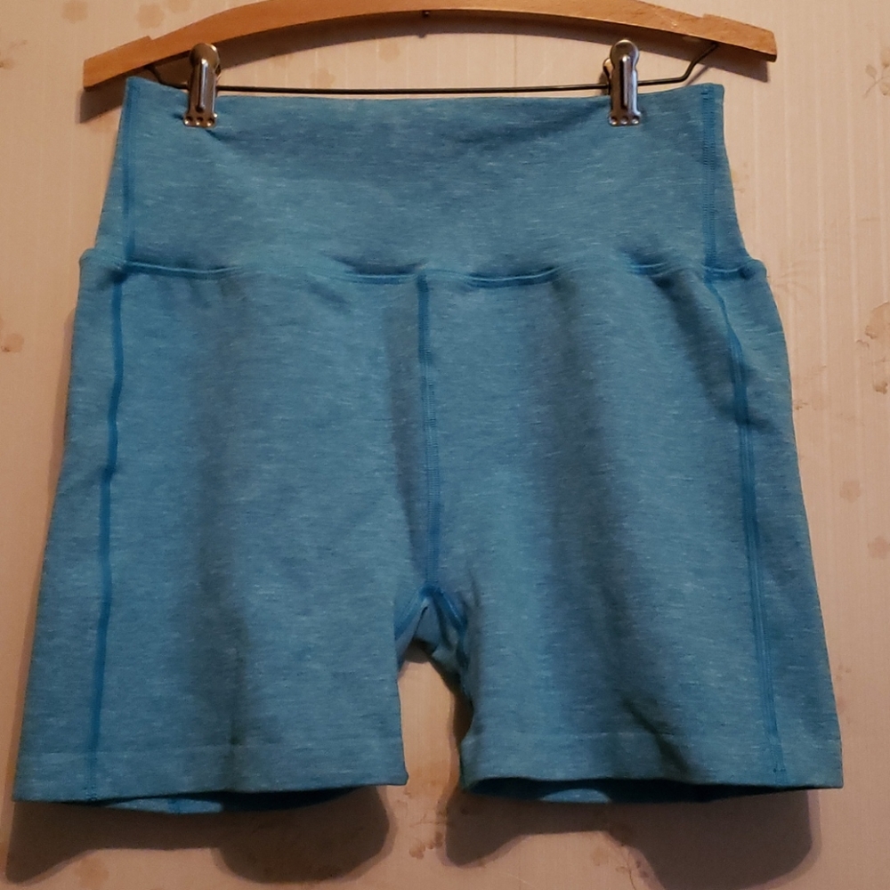 Alphalete R6 shorts in Cayman Blue size XL